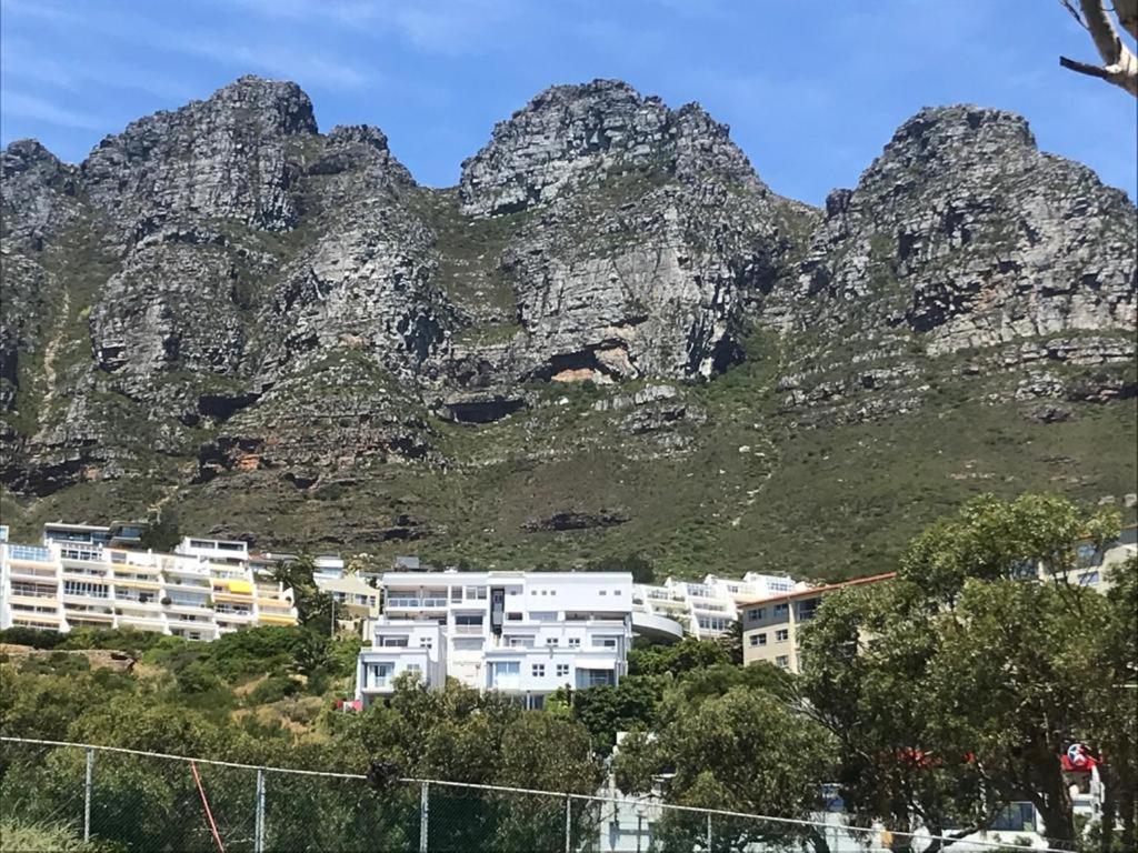 Cozy Camps Bay House With Mountain And Sea View Villa Cape Town Eksteriør bilde